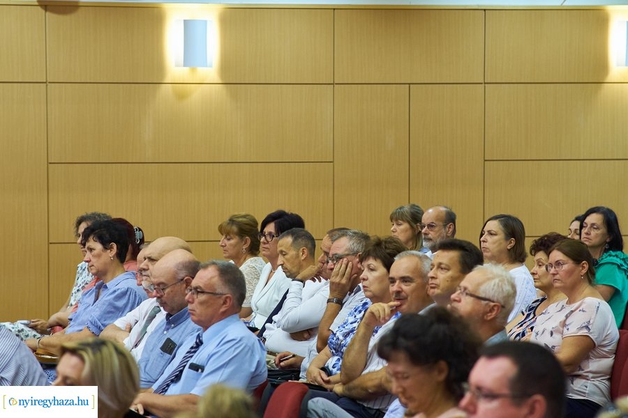 Szakmai tanévnyitó a Kodály Zoltán iskolában