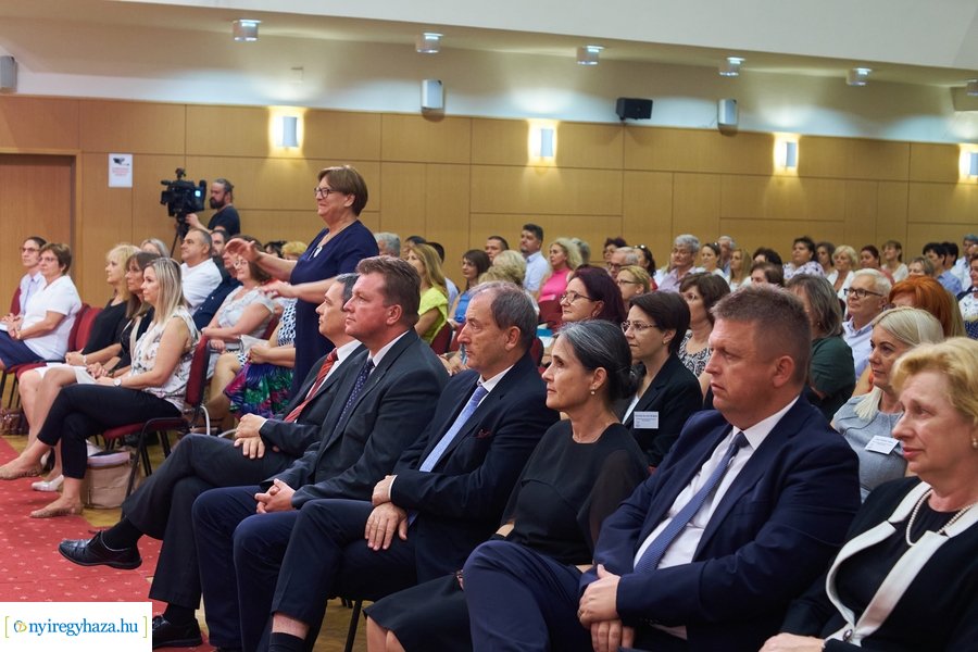 Szakmai tanévnyitó a Kodály Zoltán iskolában