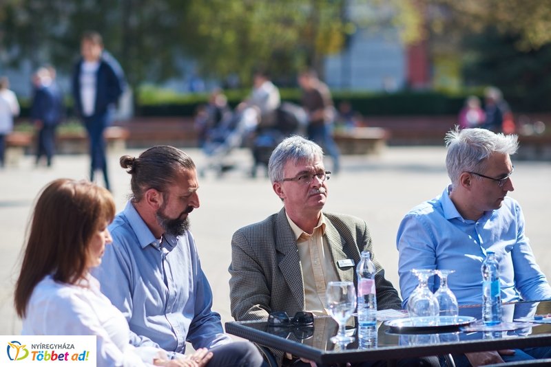 Szakmák Éjszakája sajtótájékoztató