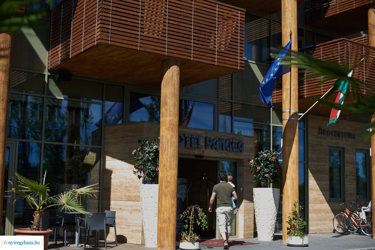 Szállóvendégek a Hotel Pangeában
