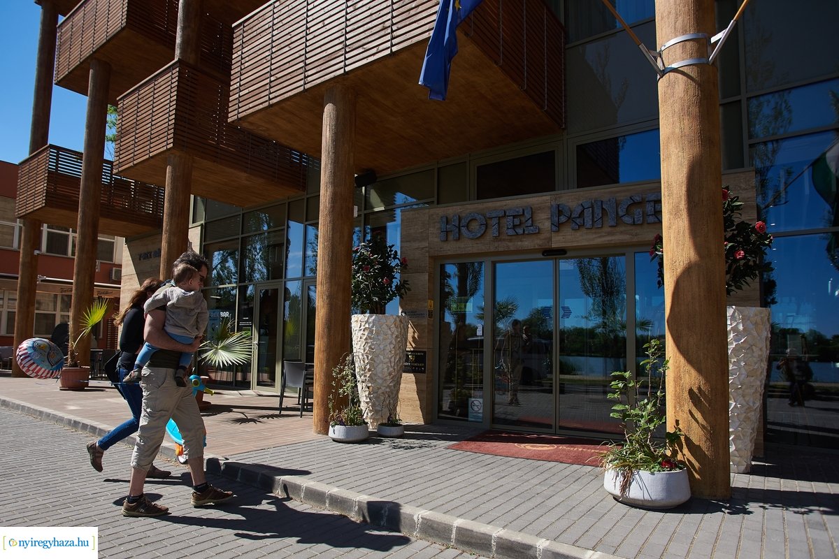 Szállóvendégek a Hotel Pangeában