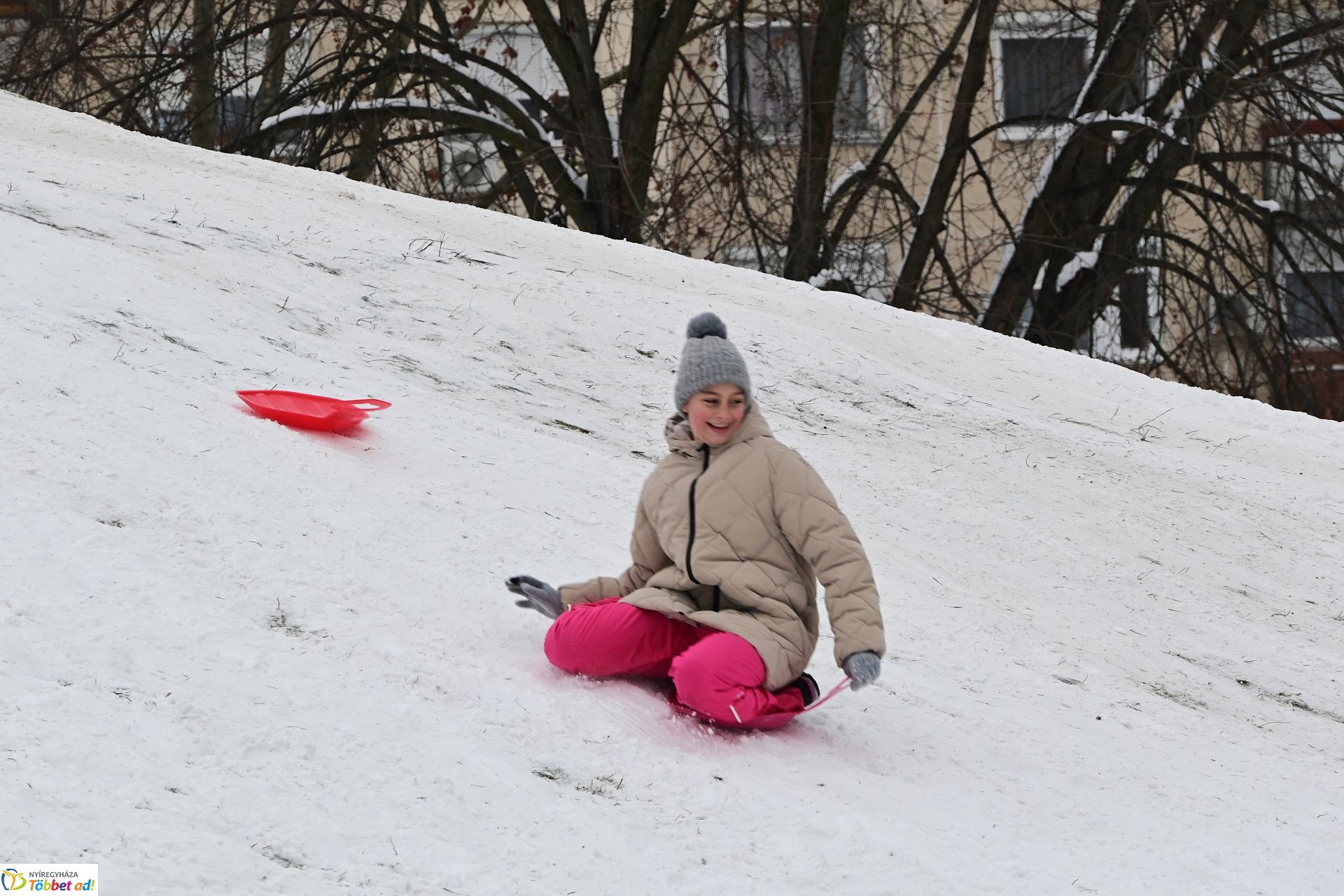 Szánkózás a Robinson-dombon