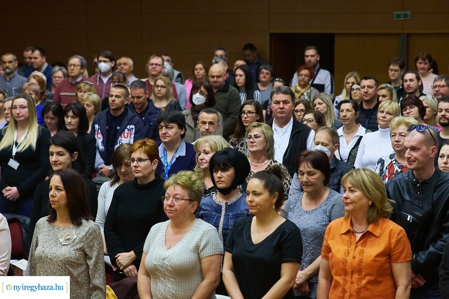 Szavazatszámláló bizottság eskütétele 2022