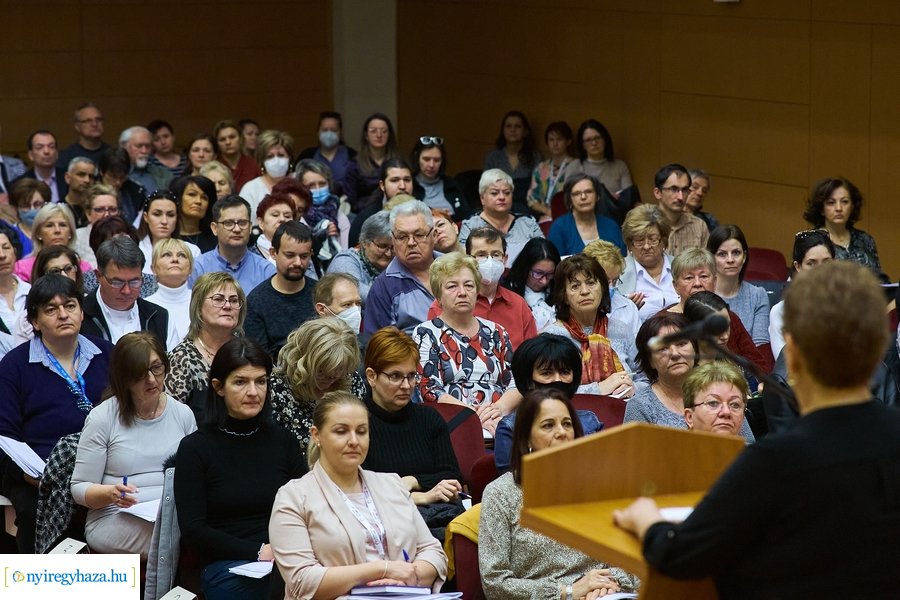 Szavazatszámláló bizottság eskütétele 2022