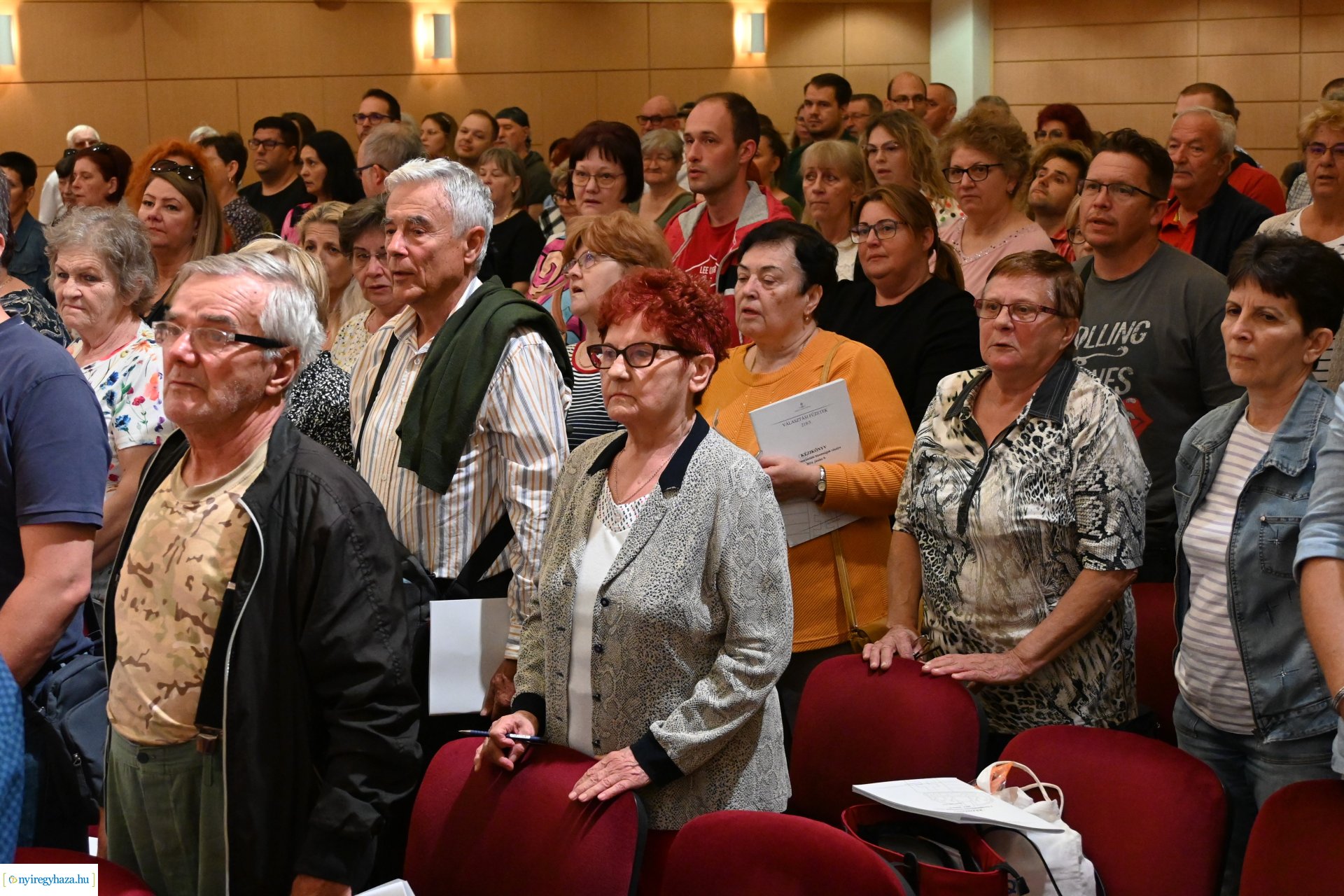 Szavazatszámlálók eskütétele 2024