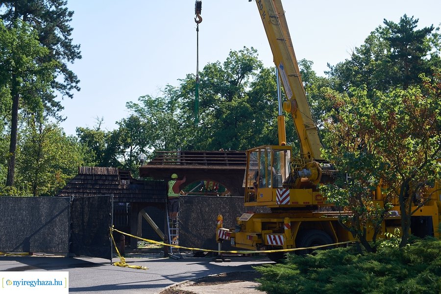 Székelykapu felújítás előtt