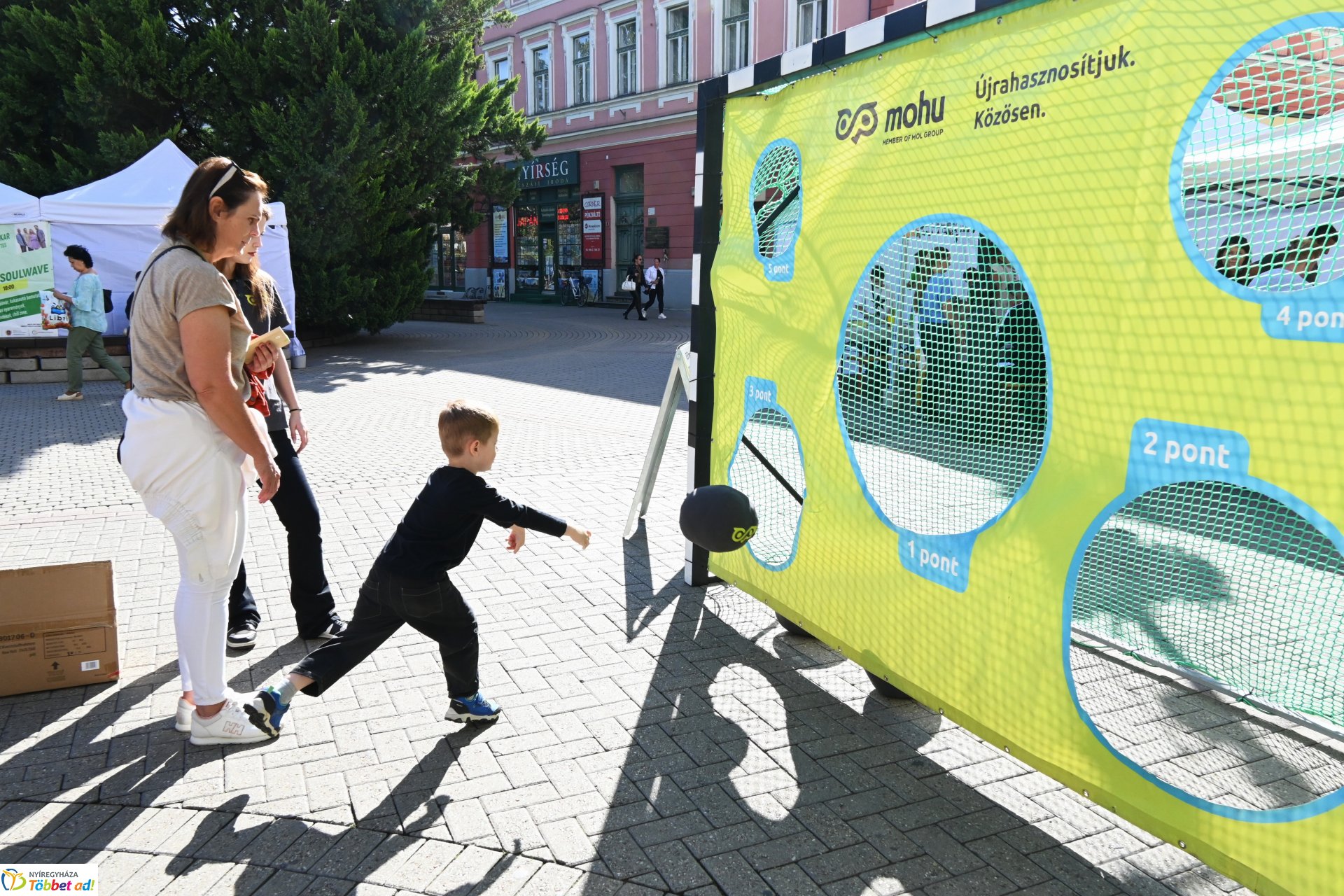 Szelektív Szombat a Kossuth téren