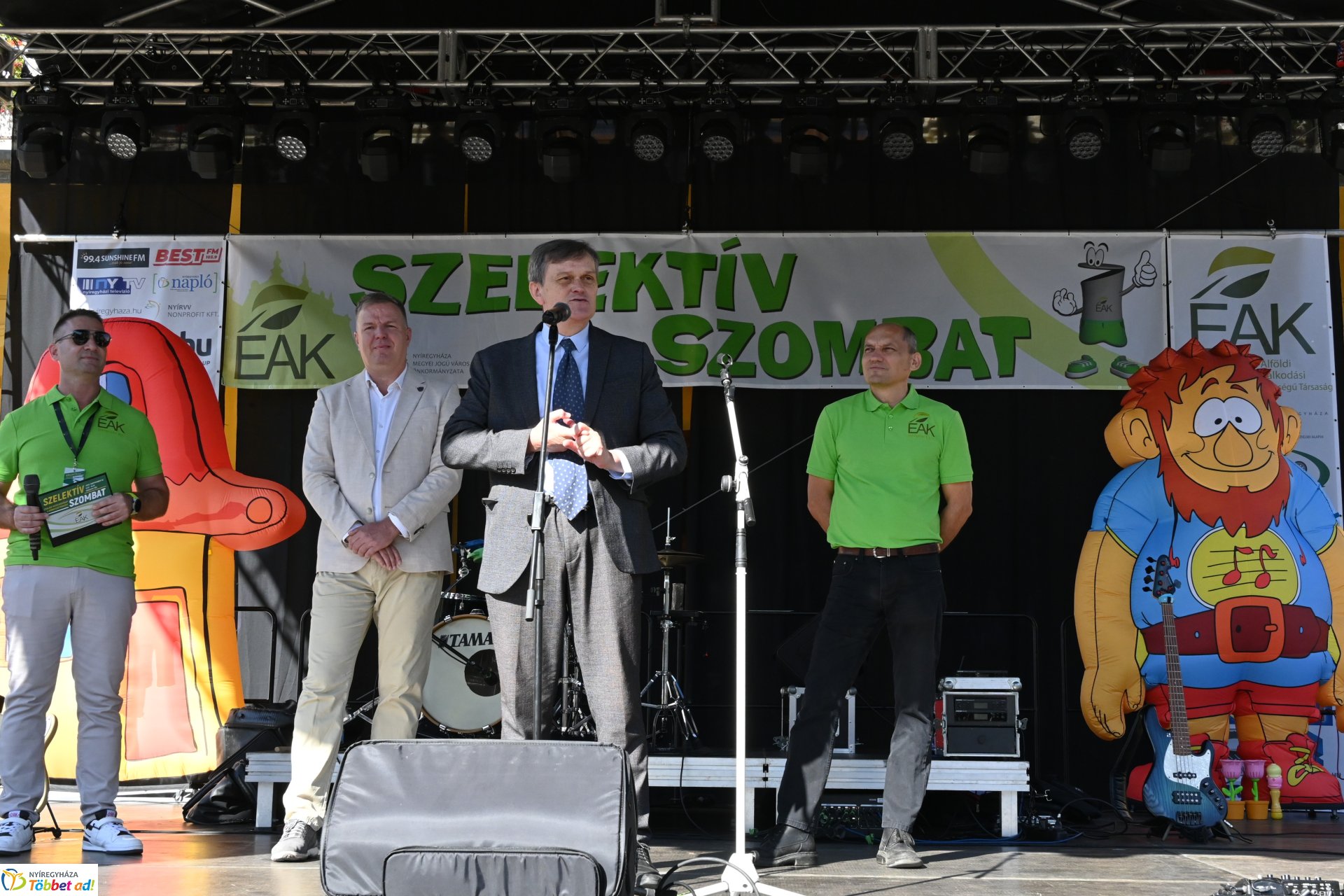 Szelektív Szombat a Kossuth téren