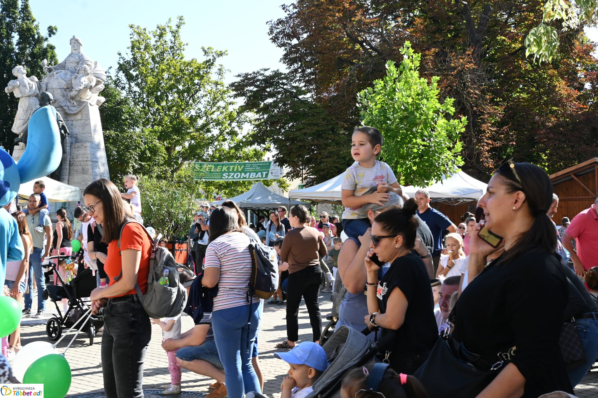 Szelektív Szombat a Kossuth téren