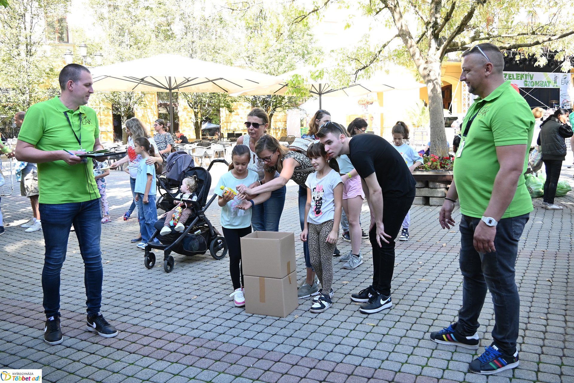 Szelektív Szombat a Kossuth téren