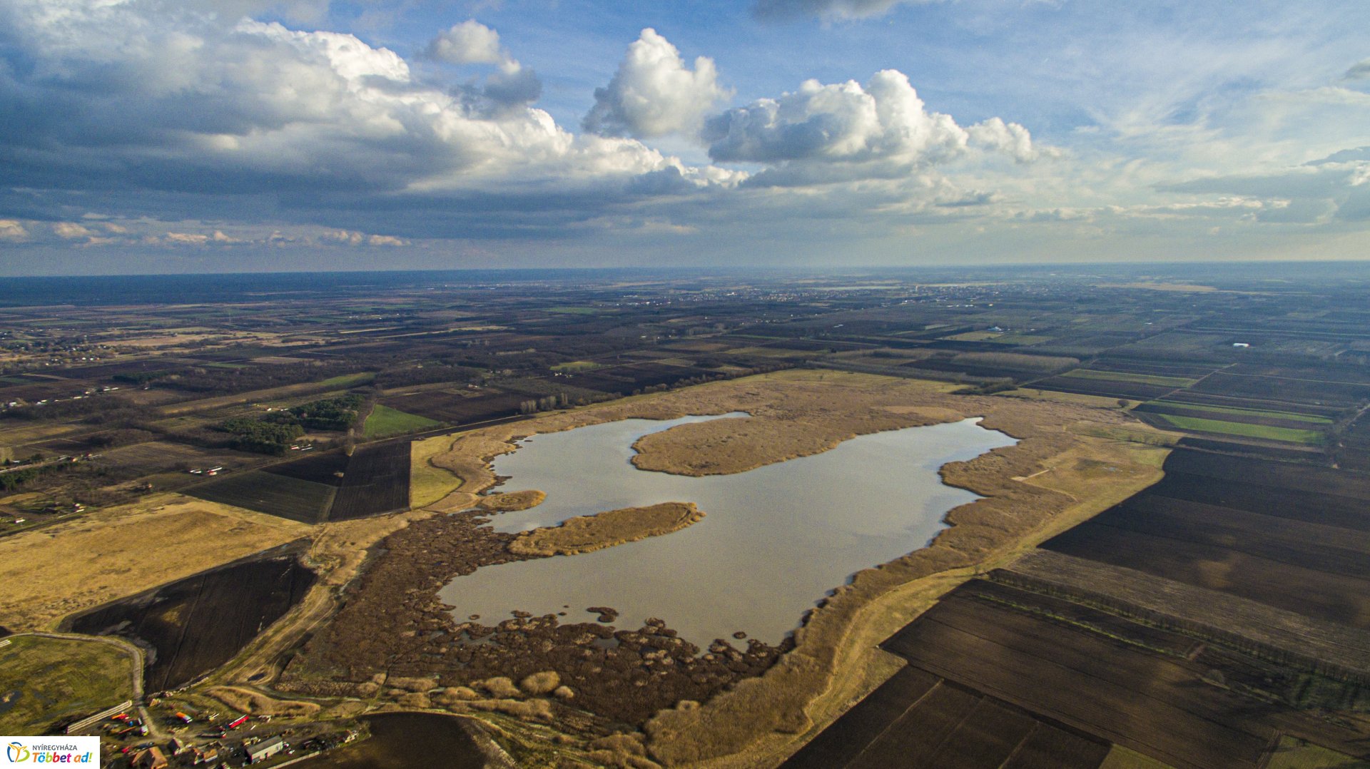 Szelkó-tó és Nagy Vadas-tó a magasból.