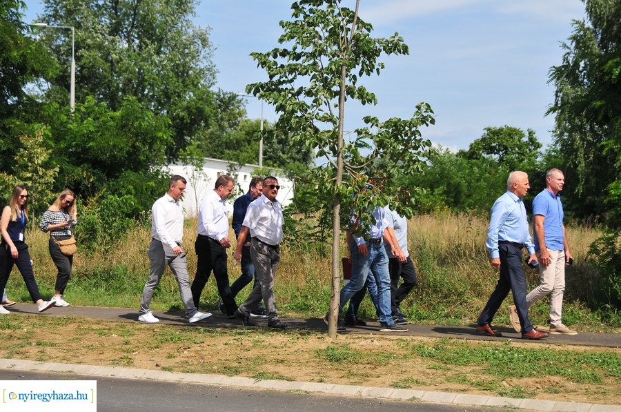 Szélsőbokori út átadó 20230809