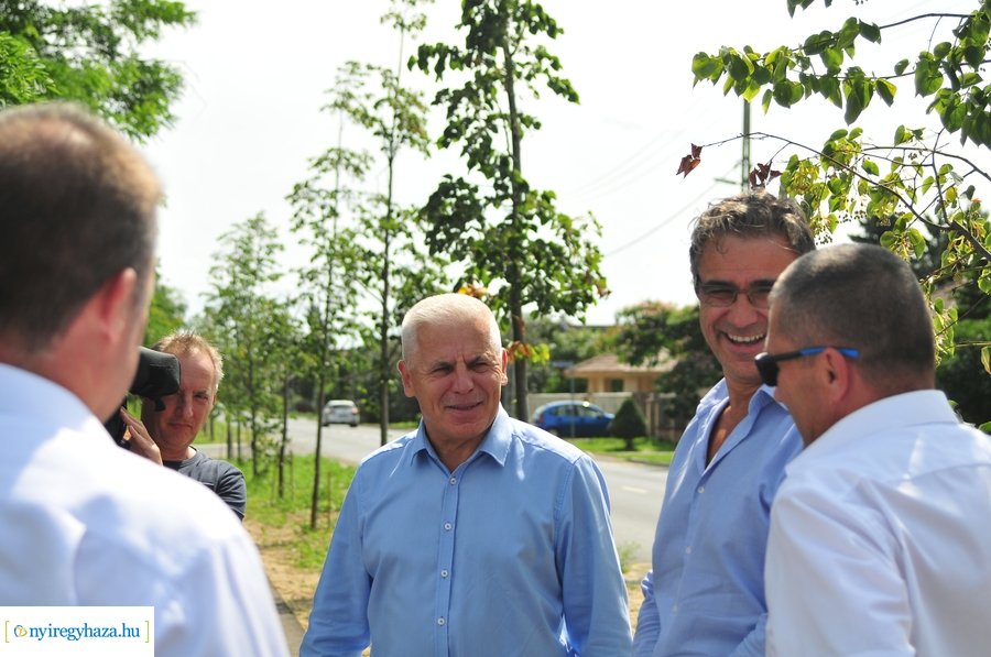 Szélsőbokori út átadó 20230809