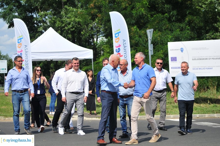 Szélsőbokori út átadó 20230809