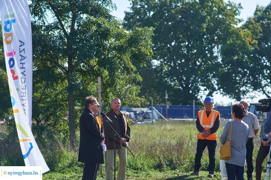 Szélsőbokori út felújítása 20221006