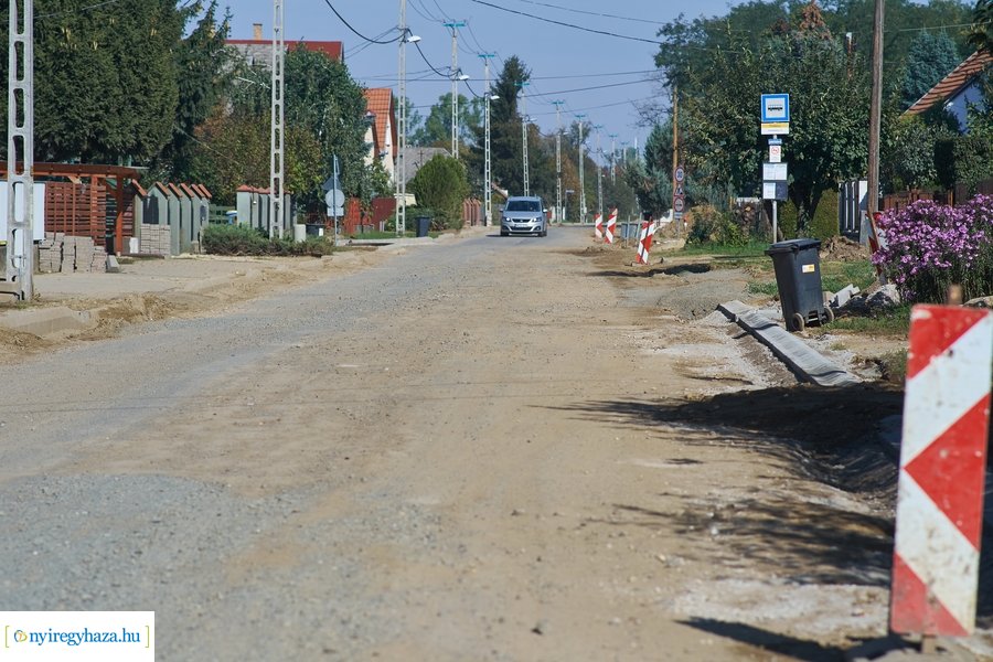 Szélsőbokori út felújítása 20221006