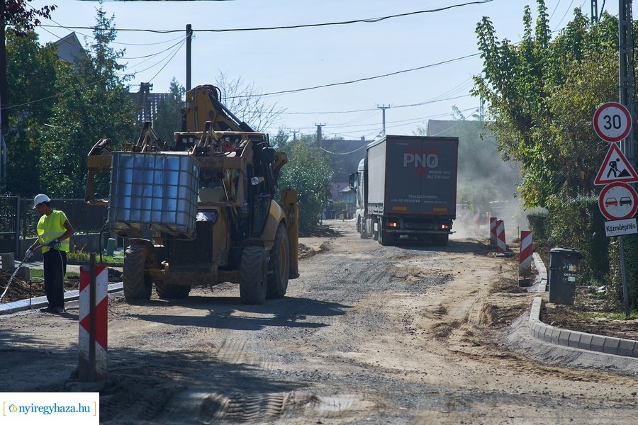 Szélsőbokori út felújítása 20221006