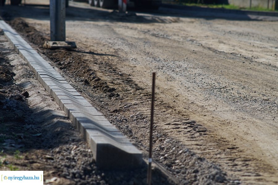 Szélsőbokori út felújítása 20221006