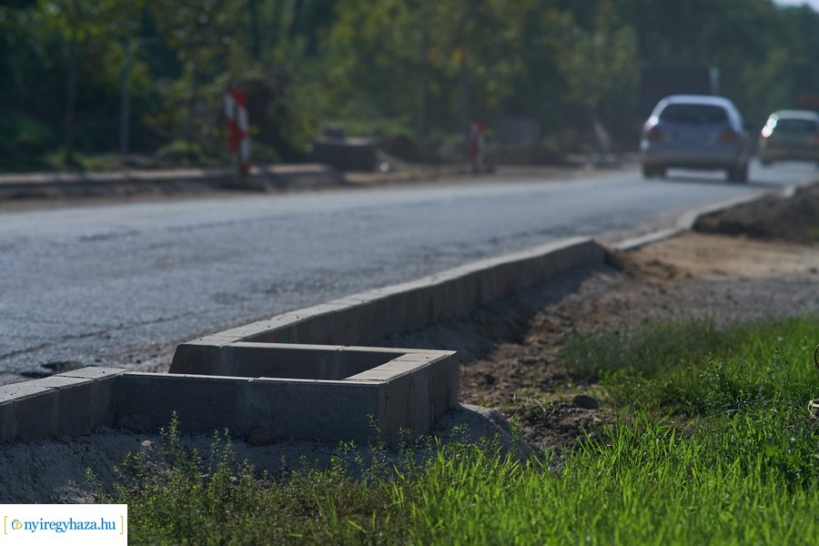 Szélsőbokori út felújítása 20221006