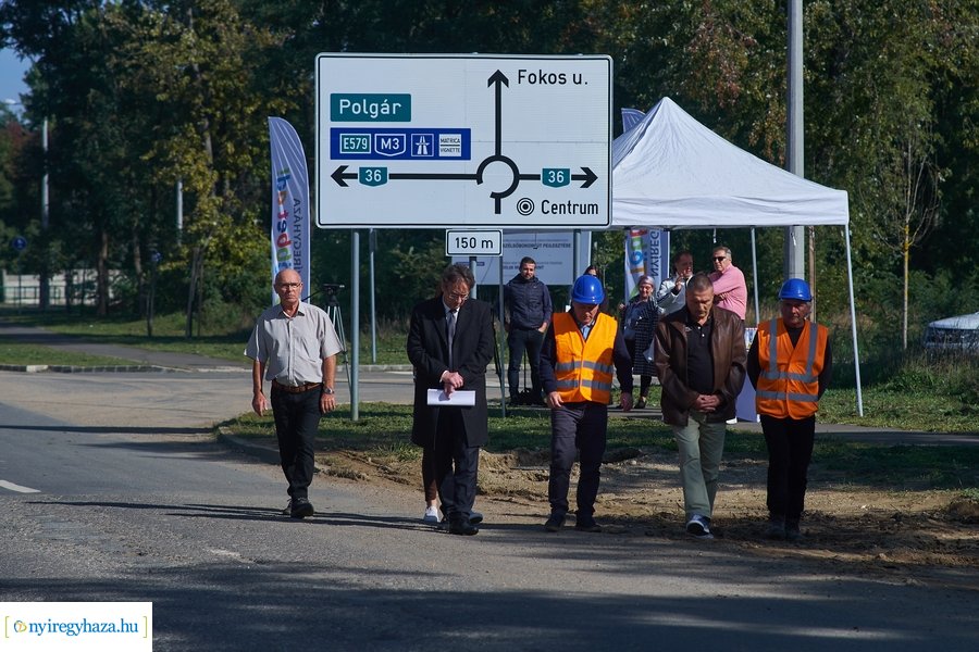 Szélsőbokori út felújítása 20221006