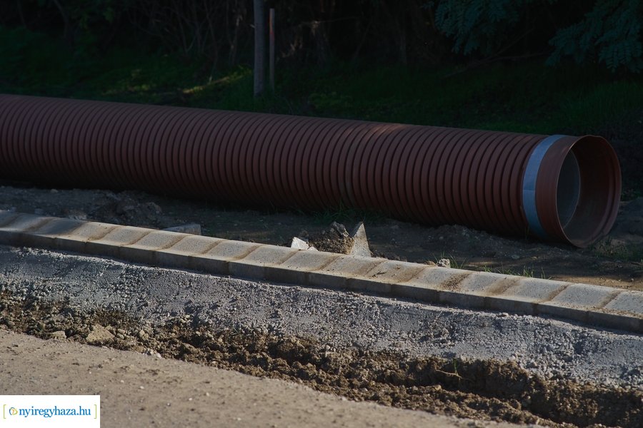 Szélsőbokori út felújítása 20221006