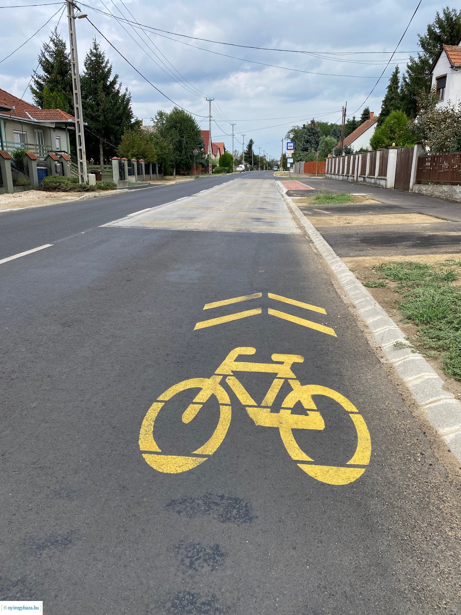  Szélsőbokori út felújítása