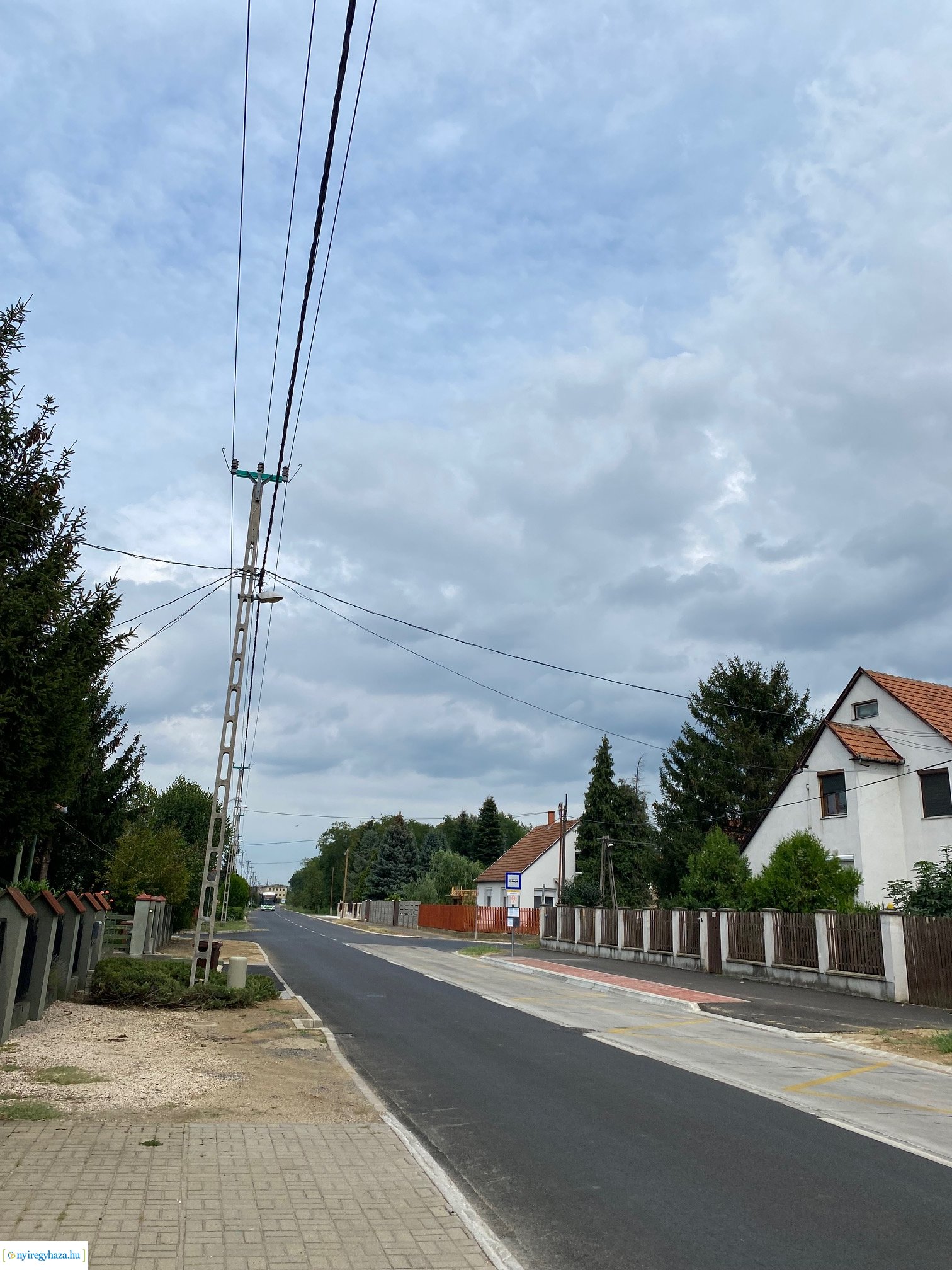  Szélsőbokori út felújítása