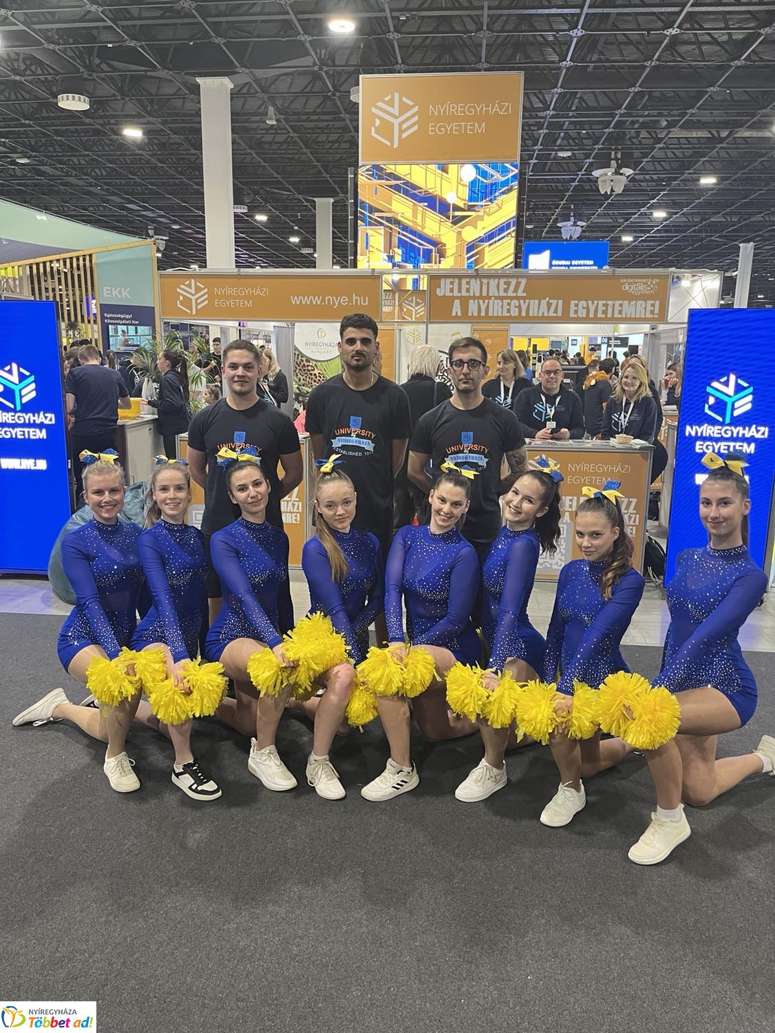 Szemben a nagyszínpaddal 