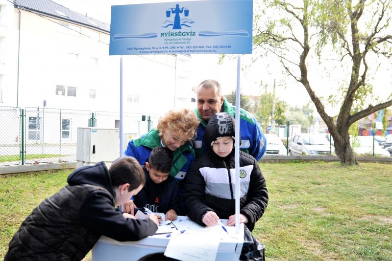 Szemléletformáló program keretében iskolások látogattak a Nyíregyházi Víztoronyba