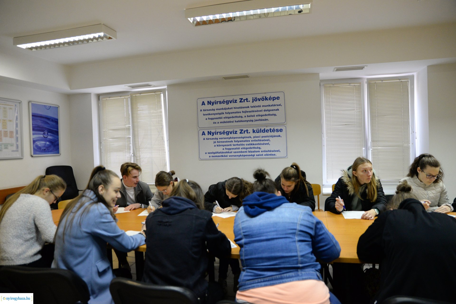 Szemléletformáló program keretében iskolások látogattak a Szennyvíztisztító telepre