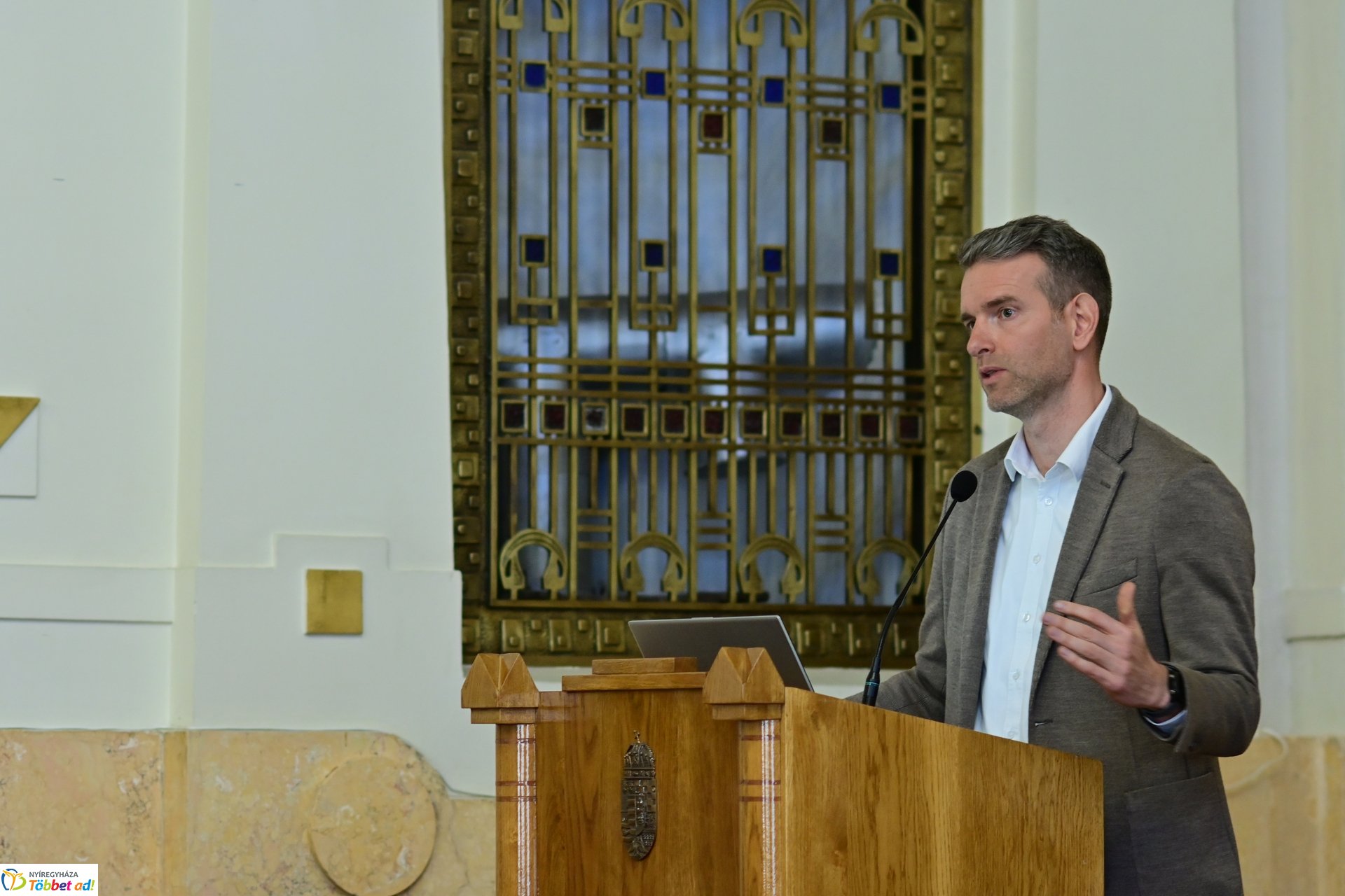 Szemléletformáló szakmai konferencia a Megyeházán