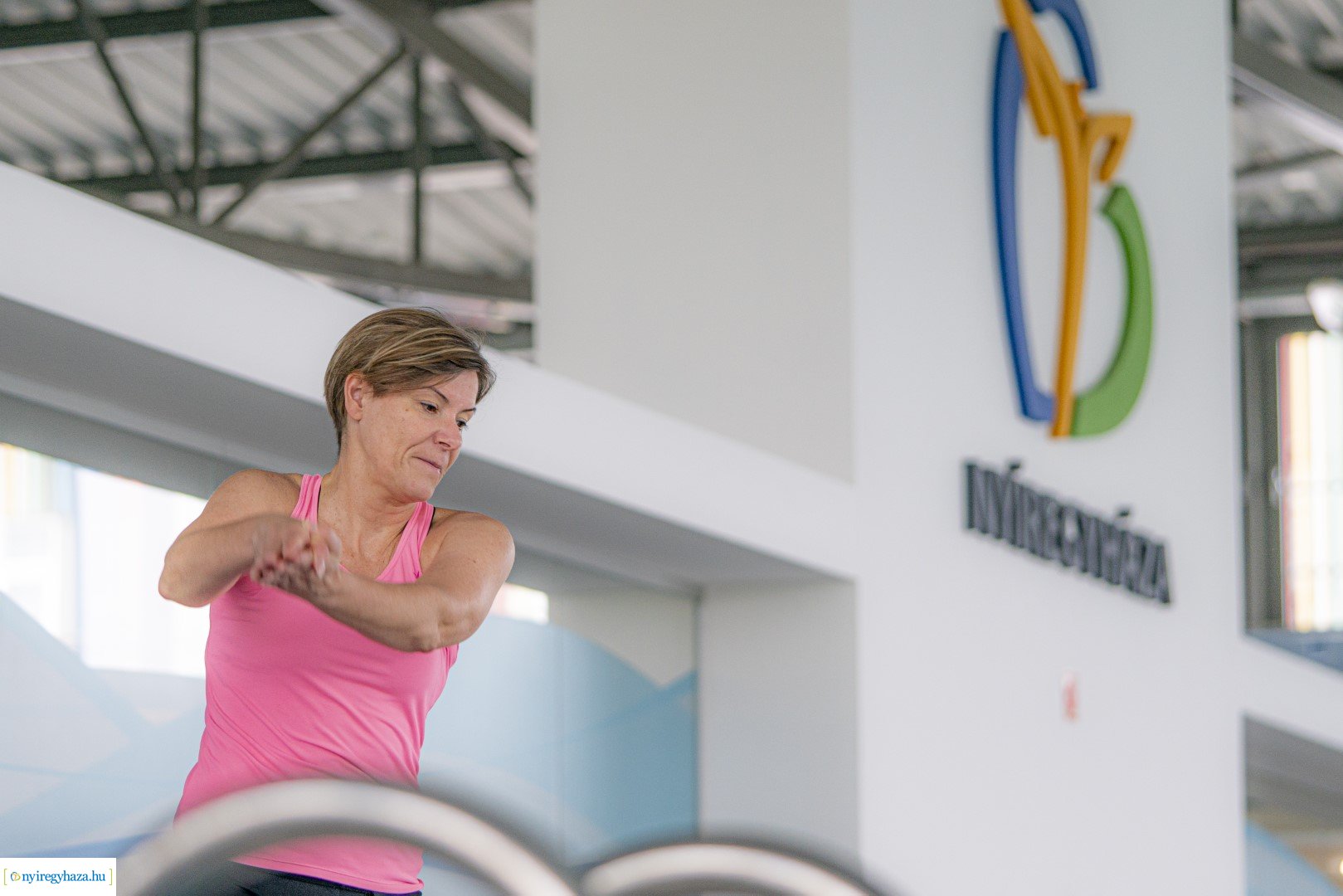 Szenior vízitorna az Eissmann Városi Uszodában