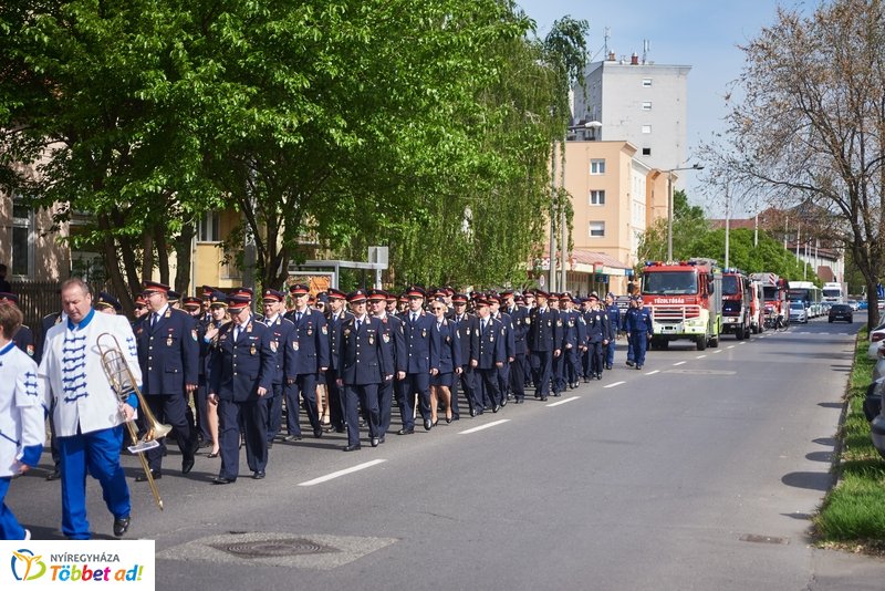 Szent Flórián napi felvonulás