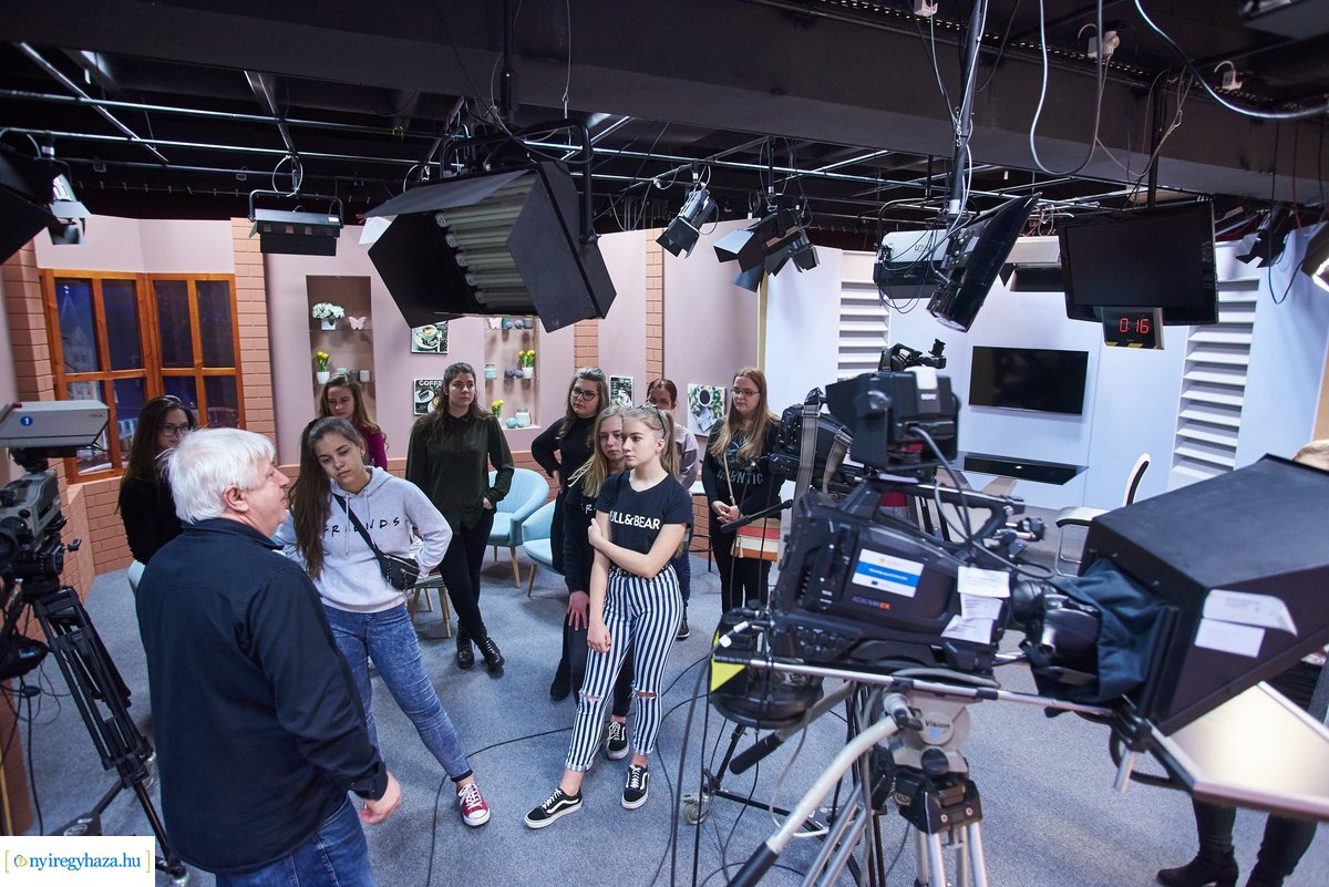 Szent Imrés diákok a Nyíregyházi Televízióban