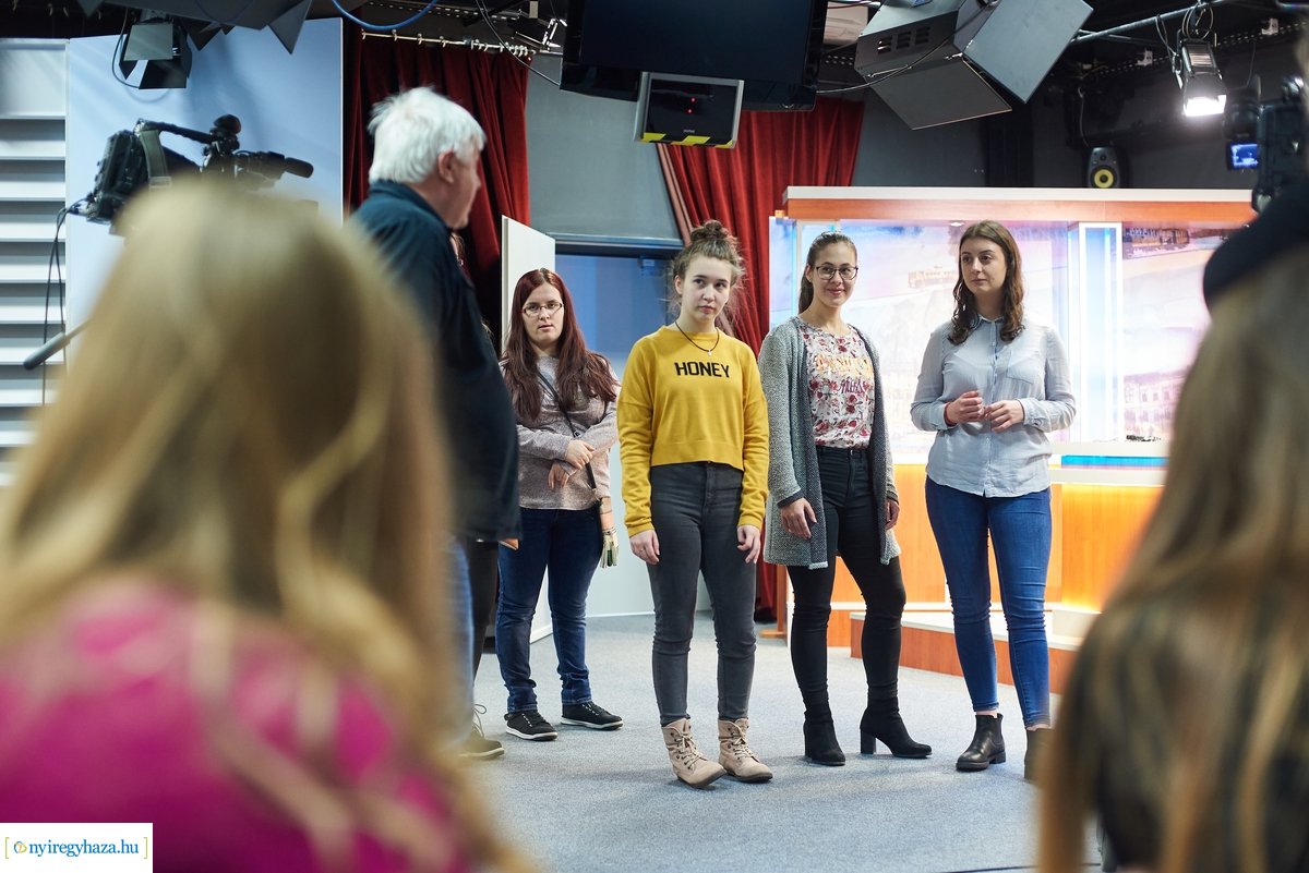 Szent Imrés diákok a Nyíregyházi Televízióban