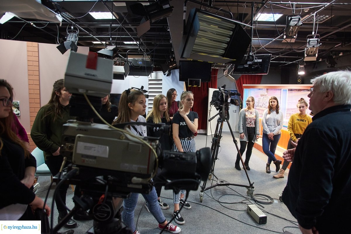 Szent Imrés diákok a Nyíregyházi Televízióban