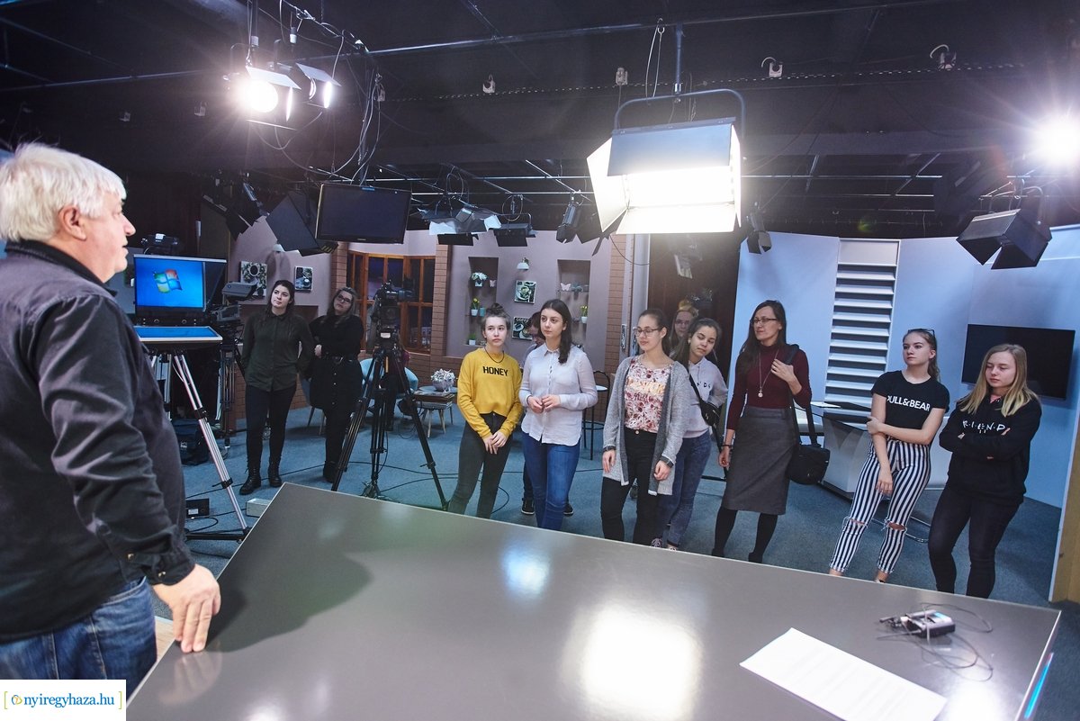 Szent Imrés diákok a Nyíregyházi Televízióban