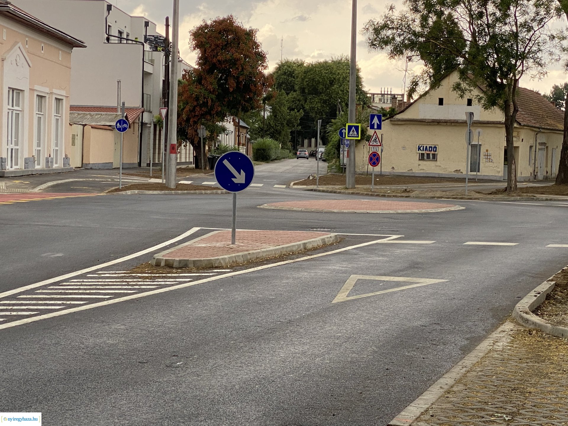 Szent István utca, Szarvas utca útburkolatainak felújítása