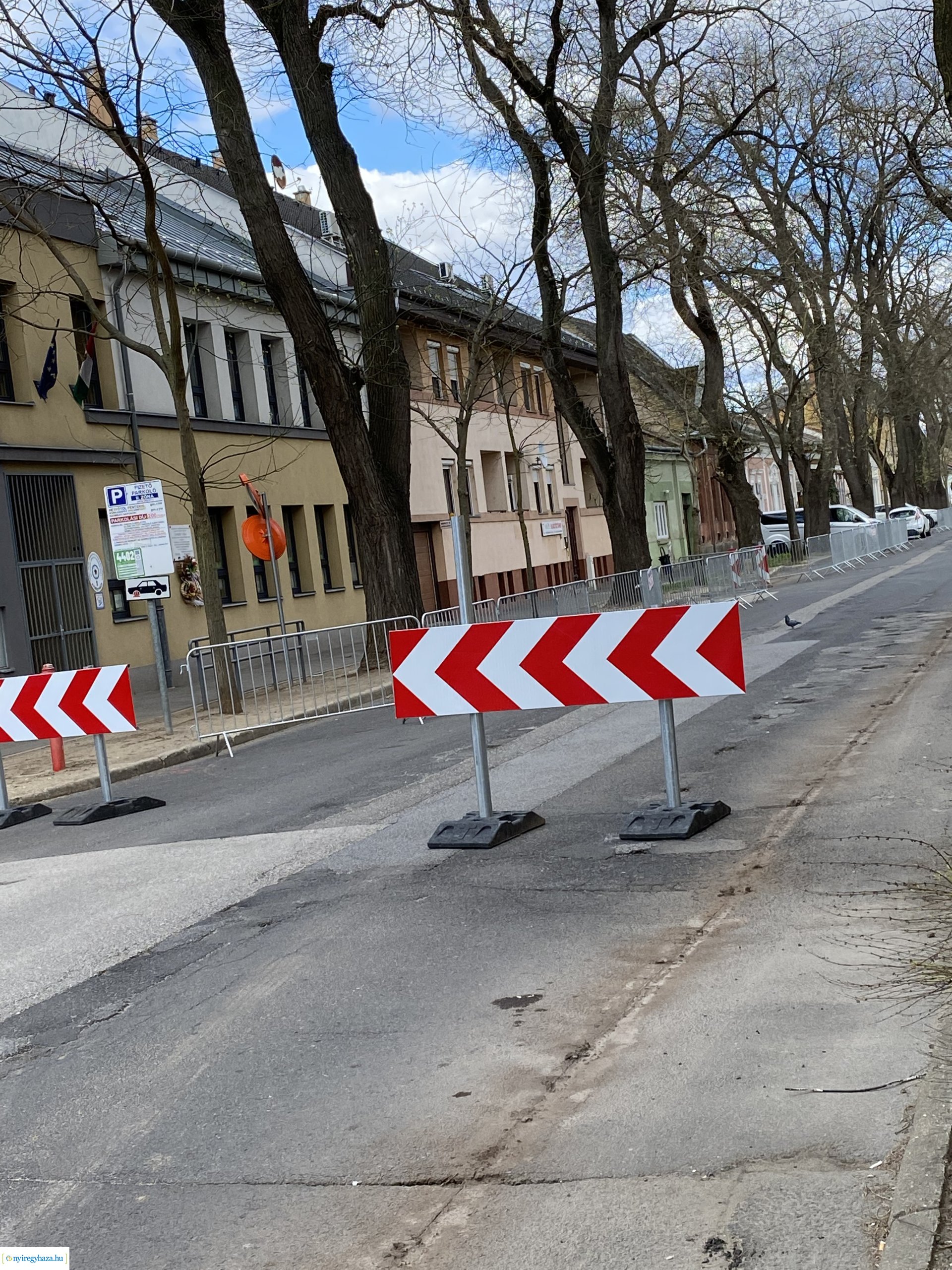 Szent István utca, Szarvas utca útburkolatainak felújítása