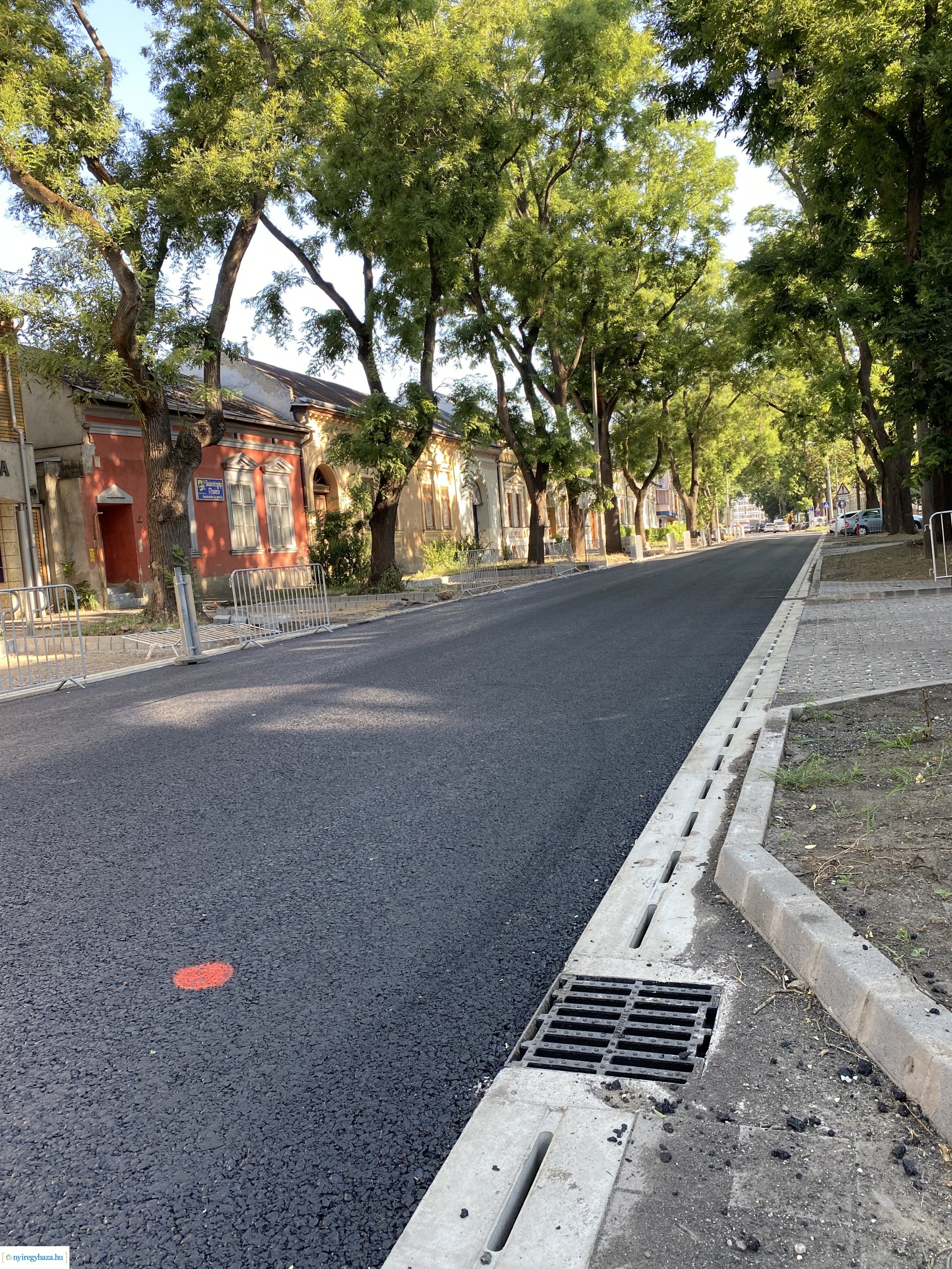 Szent István utca, Szarvas utca útburkolatainak felújítása