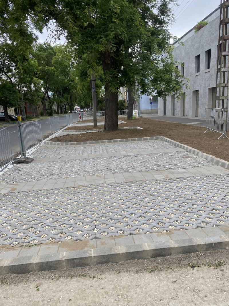 Szent István utca, Szarvas utca útburkolatainak felújítása