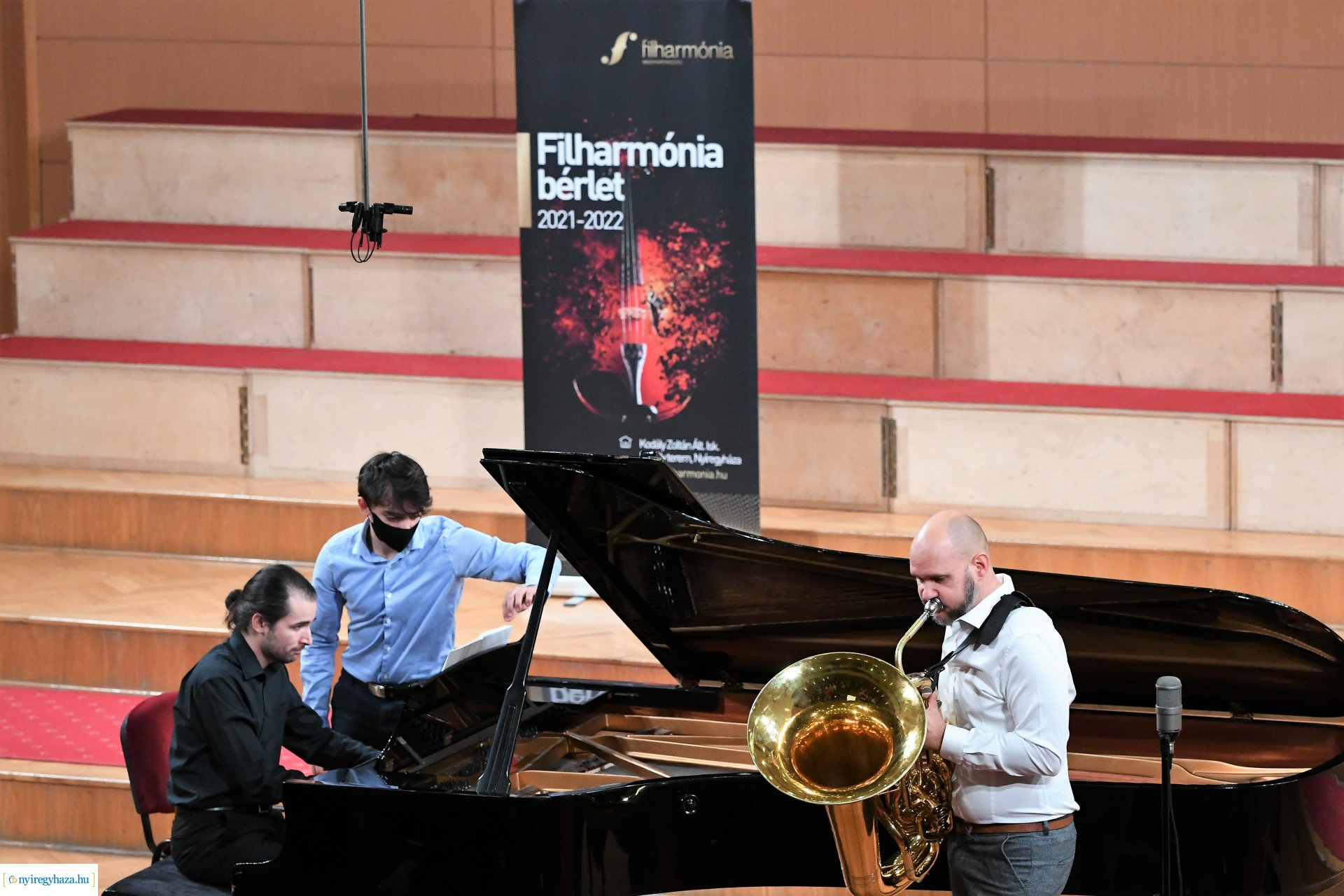 Szentpáli Roland szerzői estje a Filharmónia koncertsorozat szervezésében