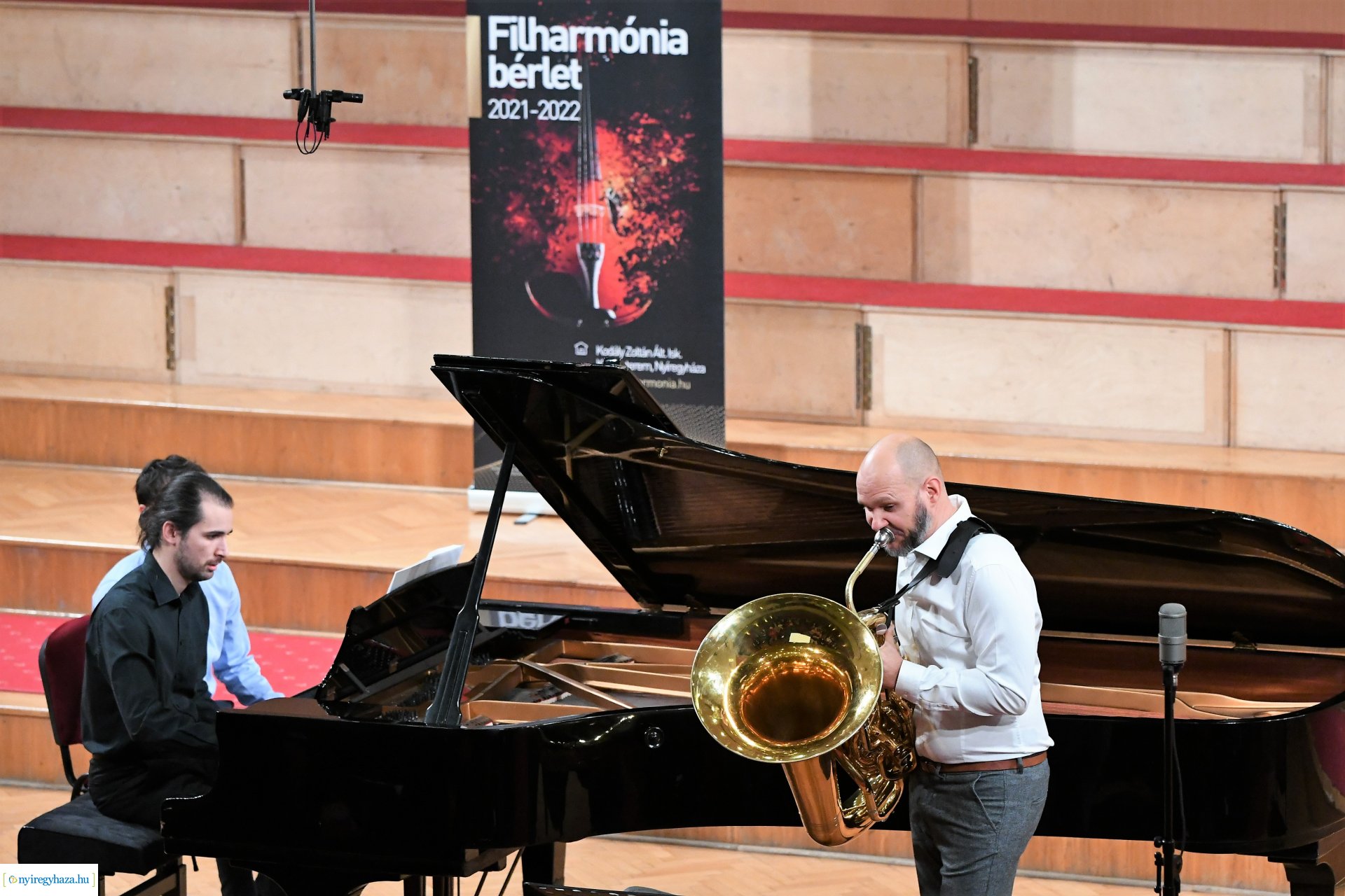 Szentpáli Roland szerzői estje a Filharmónia koncertsorozat szervezésében