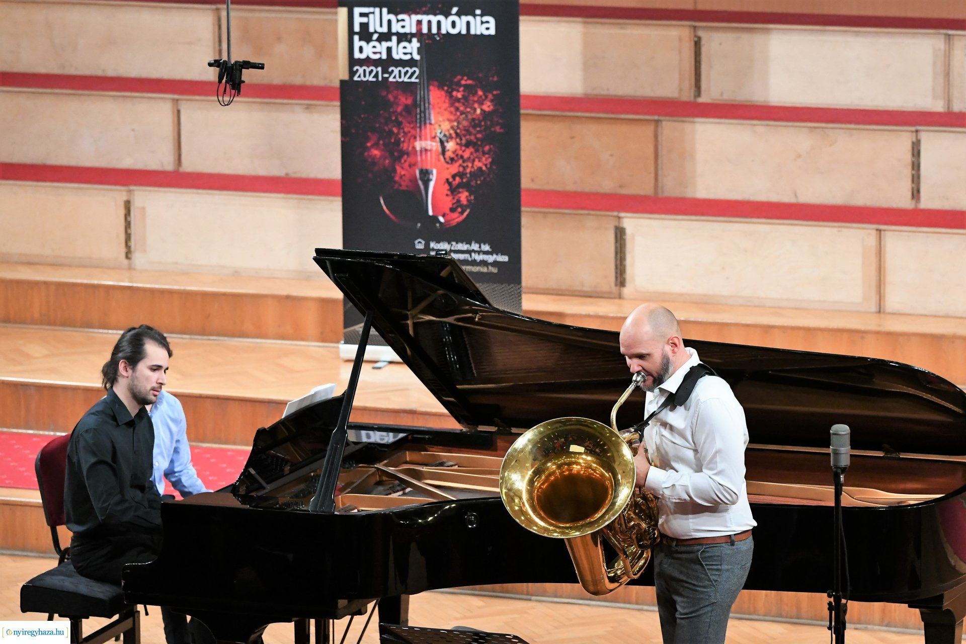 Szentpáli Roland szerzői estje a Filharmónia koncertsorozat szervezésében