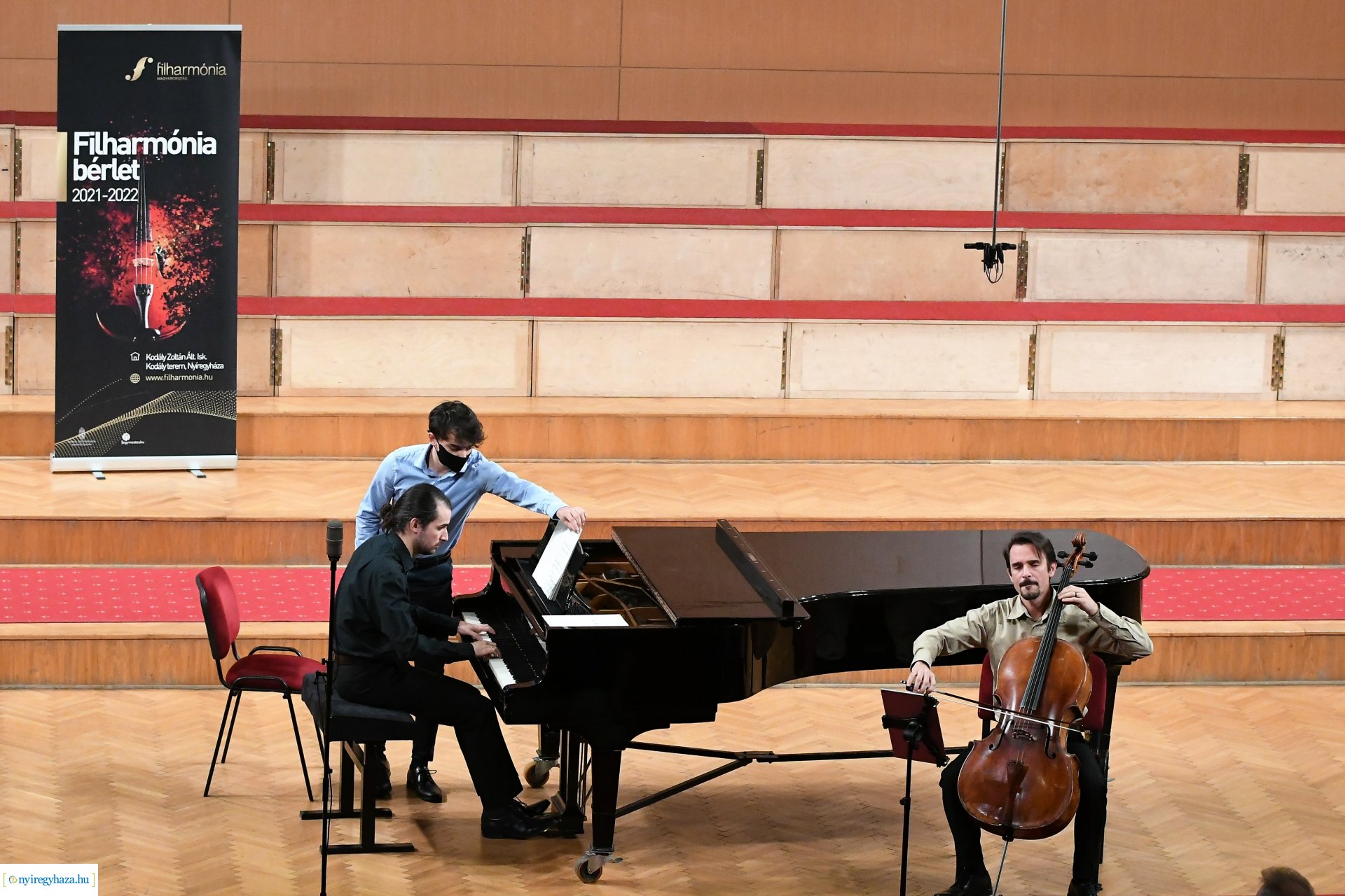 Szentpáli Roland szerzői estje a Filharmónia koncertsorozat szervezésében