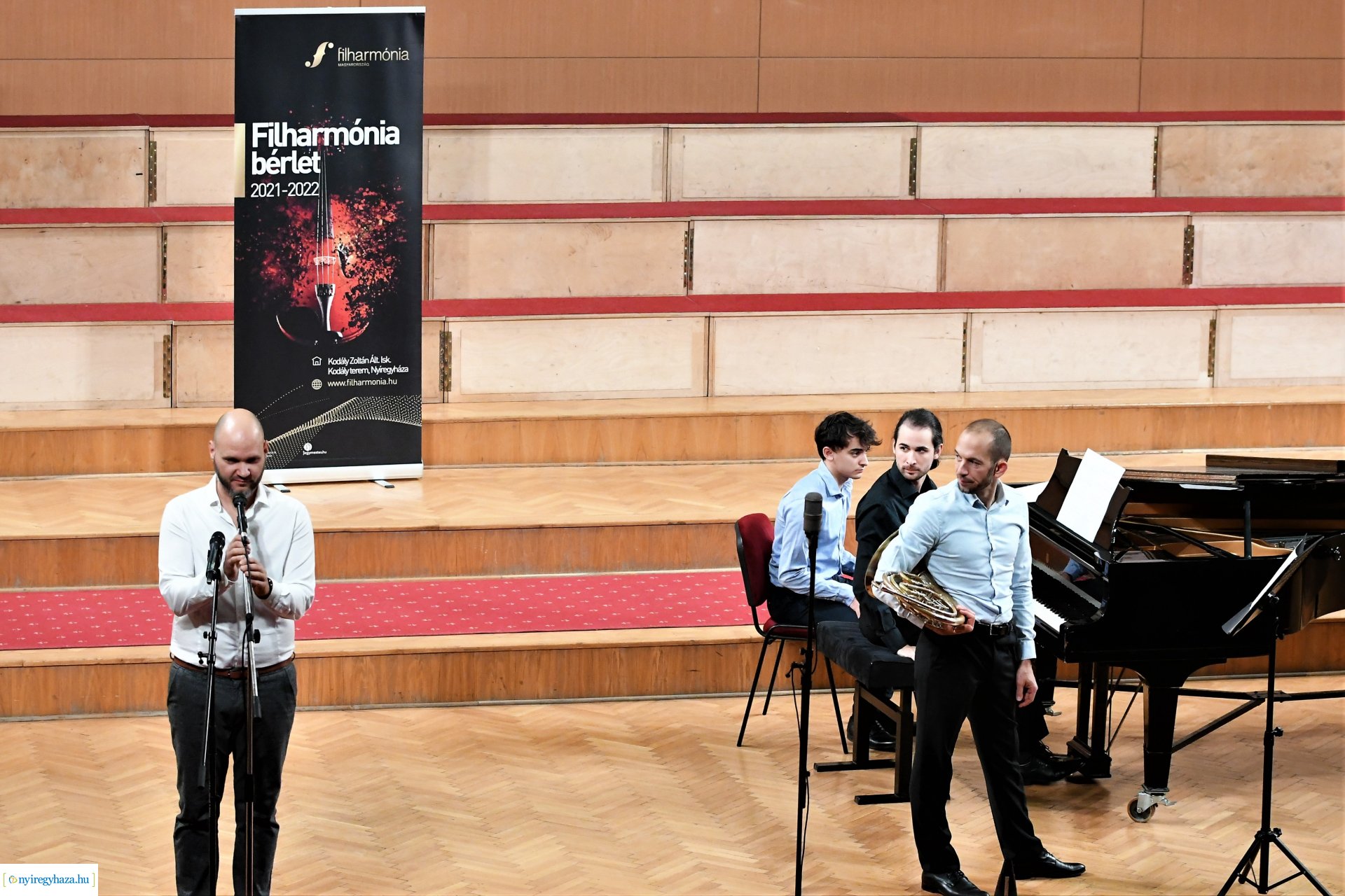 Szentpáli Roland szerzői estje a Filharmónia koncertsorozat szervezésében