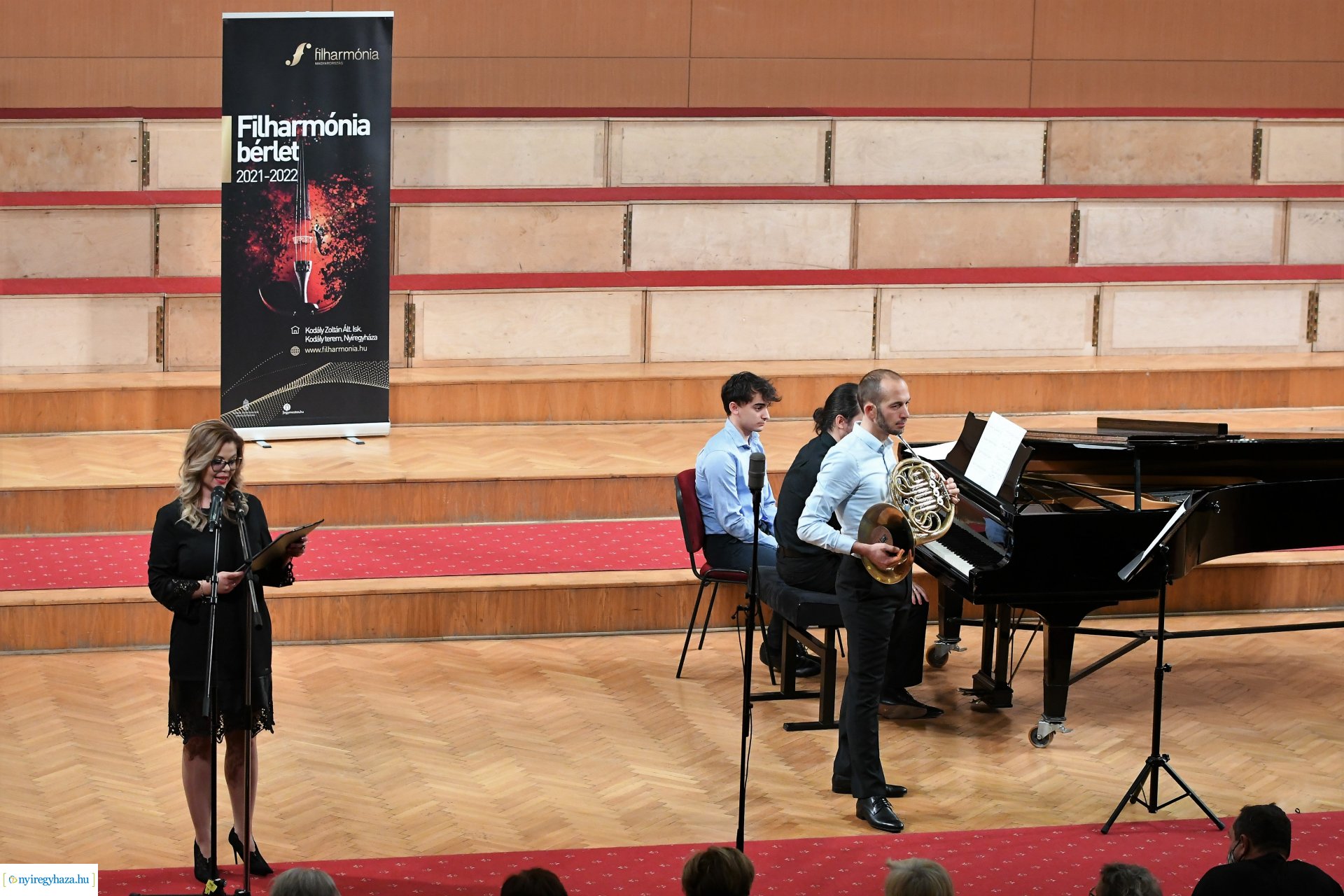 Szentpáli Roland szerzői estje a Filharmónia koncertsorozat szervezésében