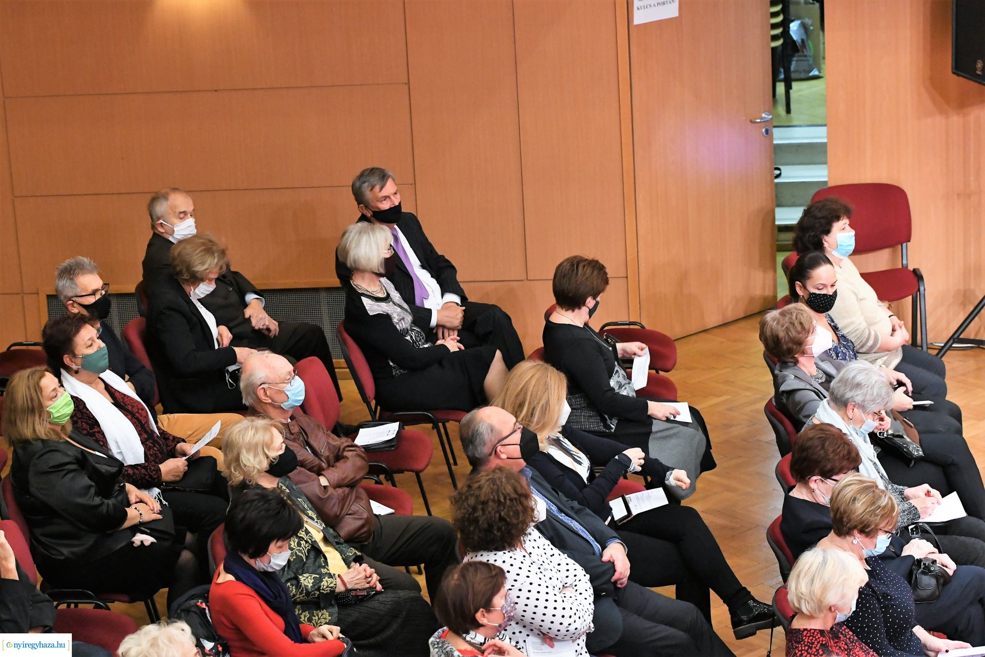 Szentpáli Roland szerzői estje a Filharmónia koncertsorozat szervezésében