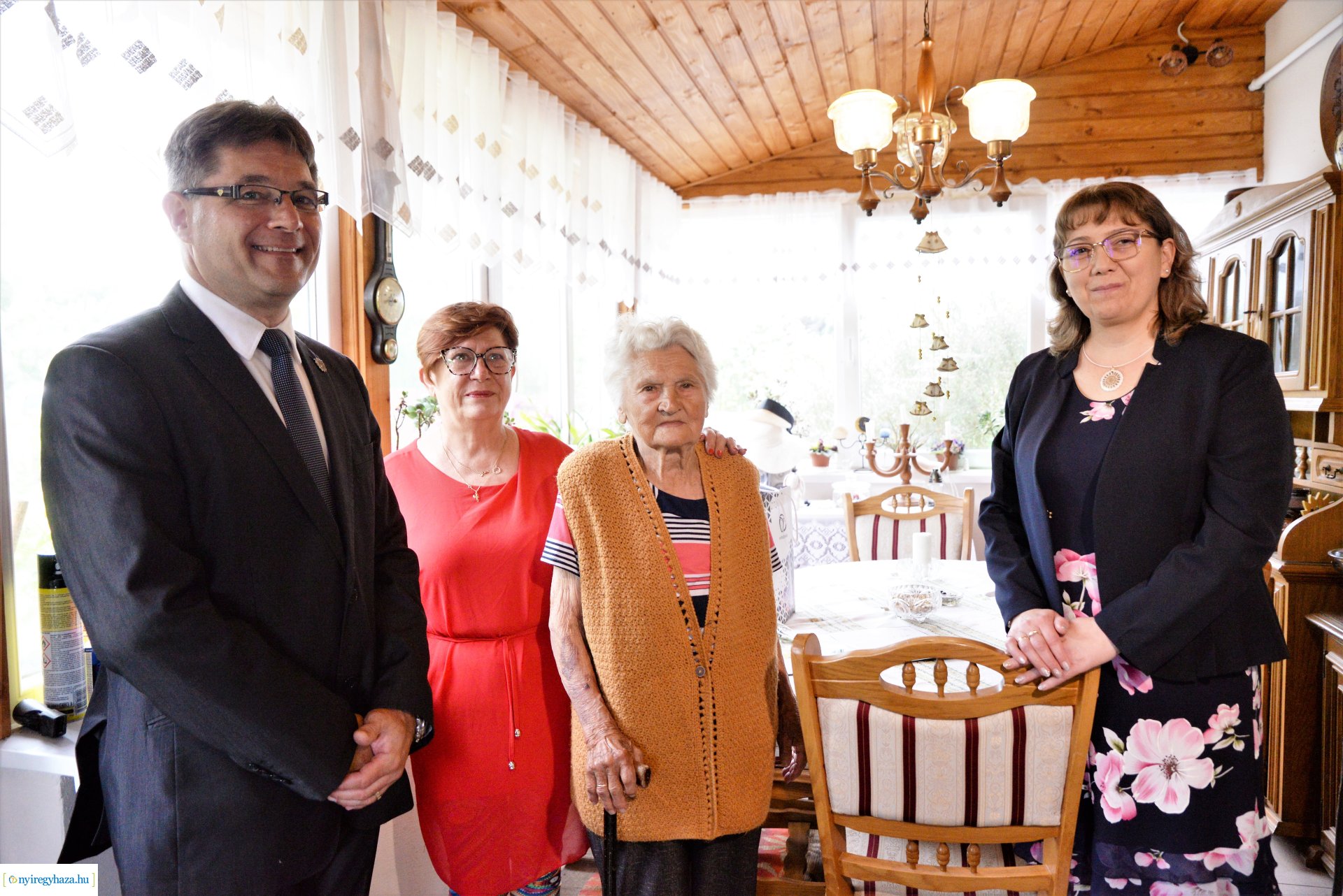 Szépkorú köszöntés - Csobai Józsefné 90 éves