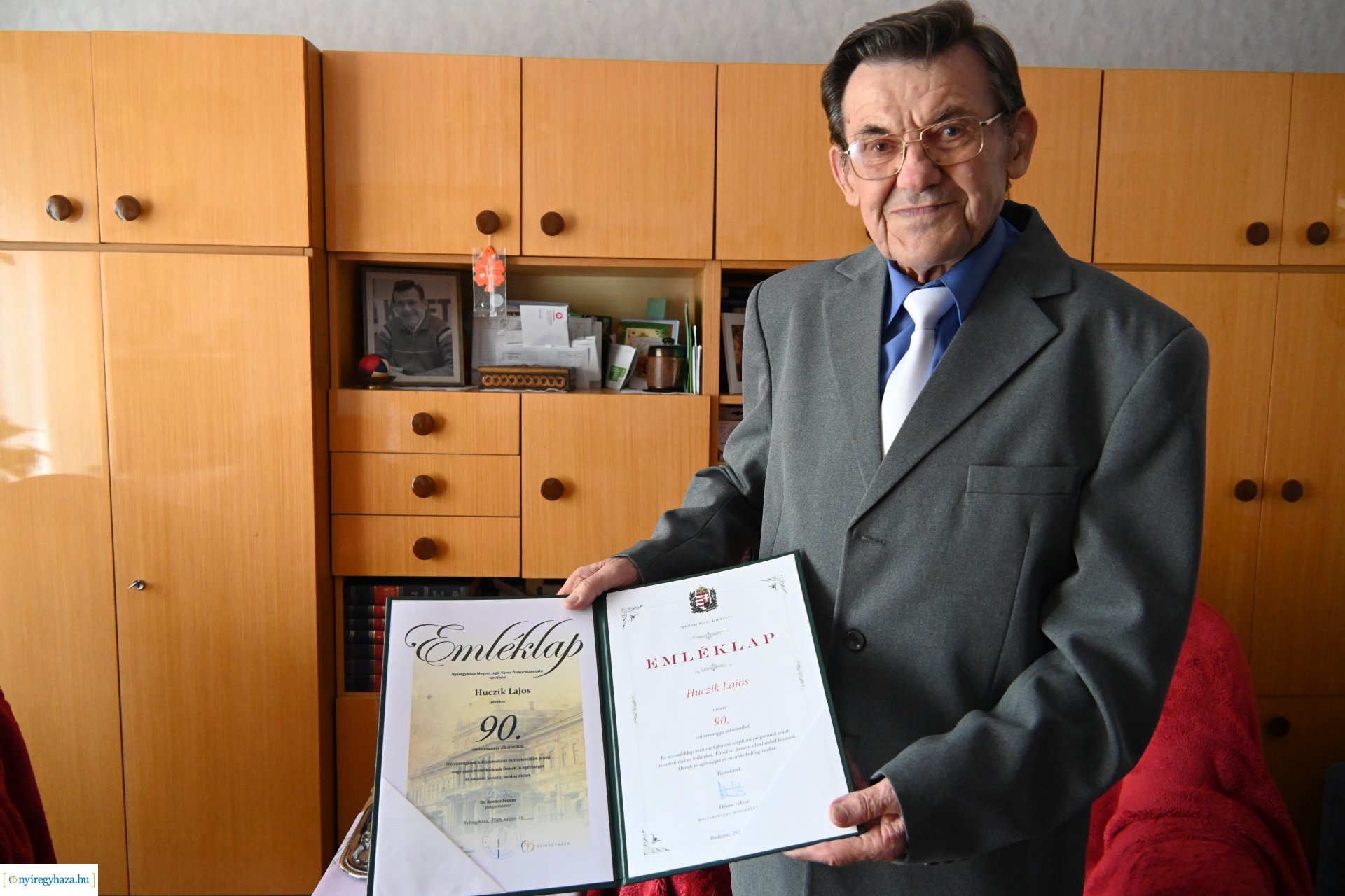 Szépkorú köszöntés - Huczik Lajos 90 éves